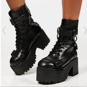 Dollskill total mad house combat boots